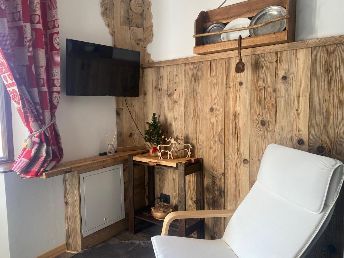 Maison Rongier Nel Centro Di Cogne Exterior foto