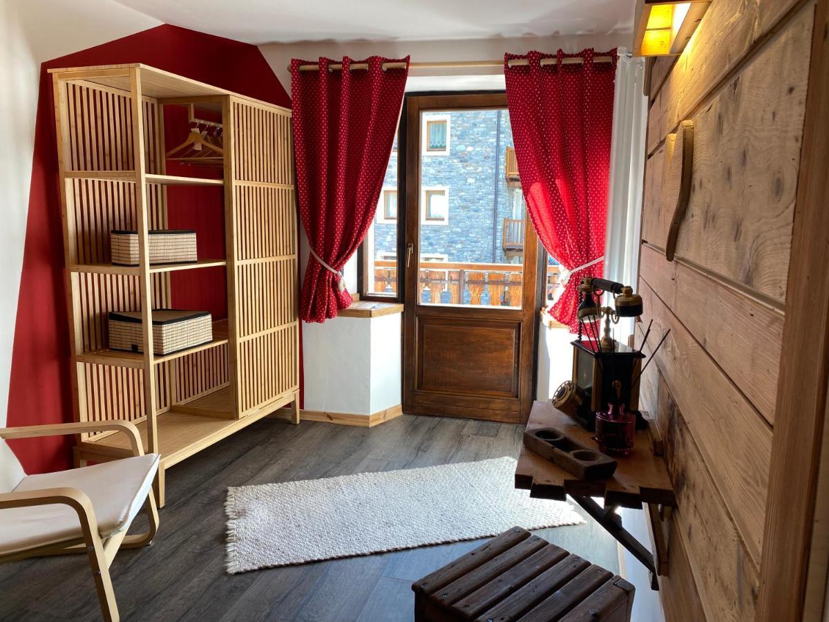 Maison Rongier Nel Centro Di Cogne Exterior foto